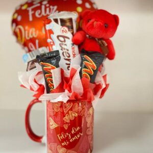 Tienda regalos originales Madrid Taza personalizada con dulces y flores