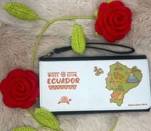 alt> llaveros y carteras de San Valentínñ