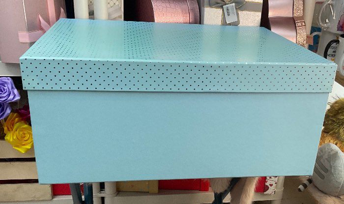 Caja de regalo rectangular azul