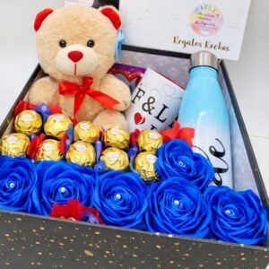 detalles para sorprender sin motivo con cesta personalizada