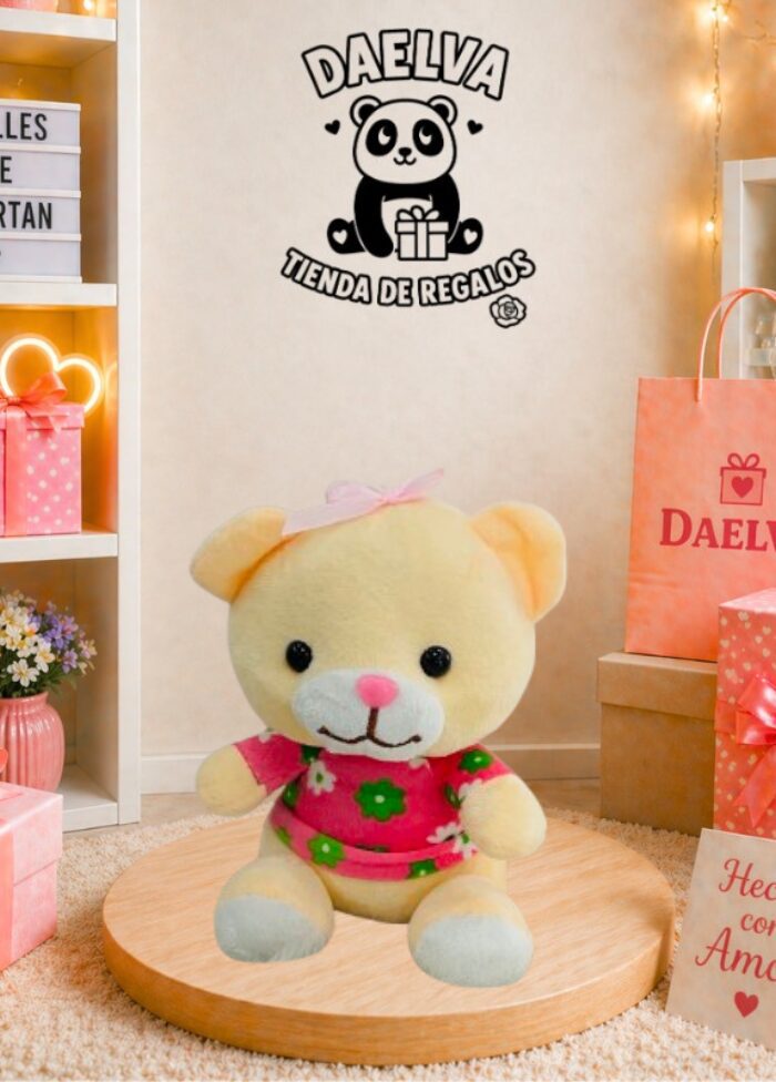 Peluche de osito con camisa de flores