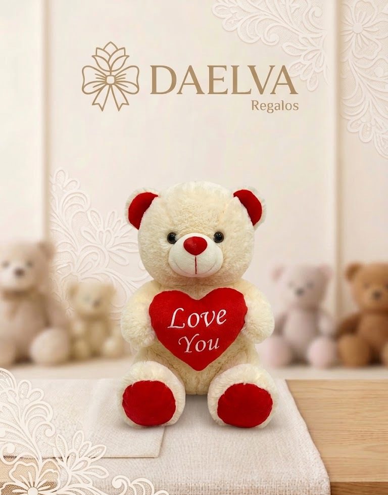 Peluche de osito con orejas rojas, de pelo blanco, con un corazón rojo con el mensaje Love you