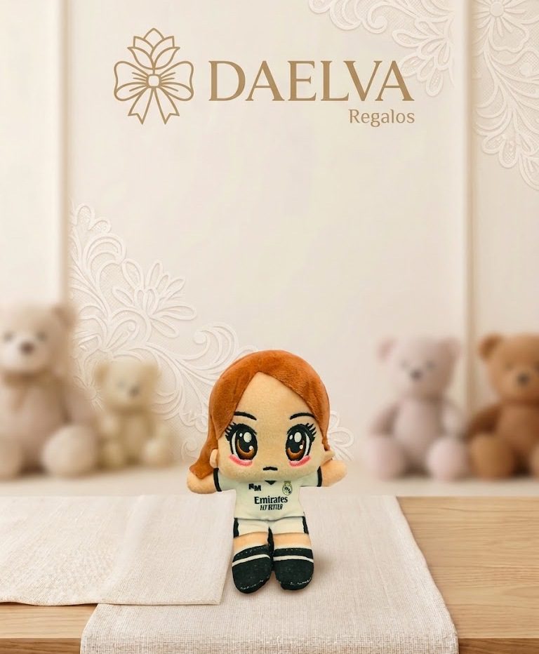 Peluche de jugador de fútbol para regalar, con pelo naranja y equipación blanca