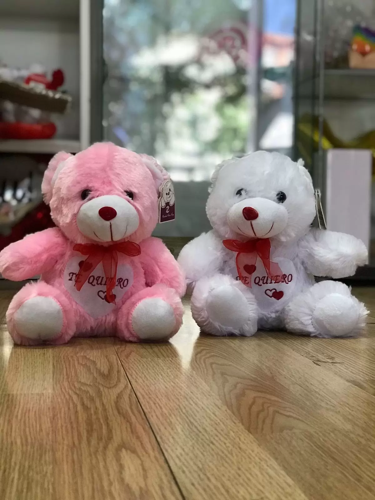 peluches de diversos diseños