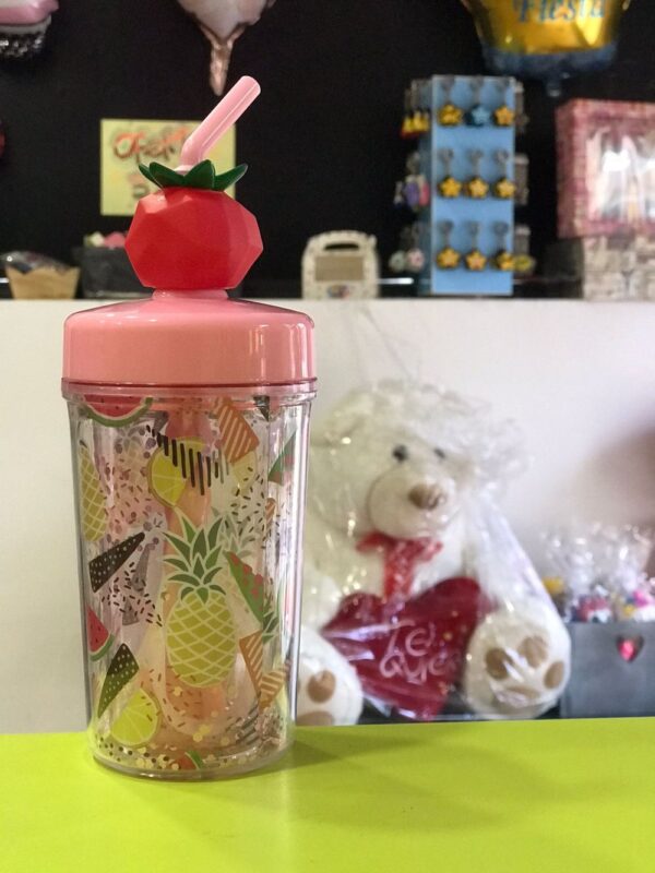 Tienda regalos originales Madrid Botellas de plástico de diferentes diseños