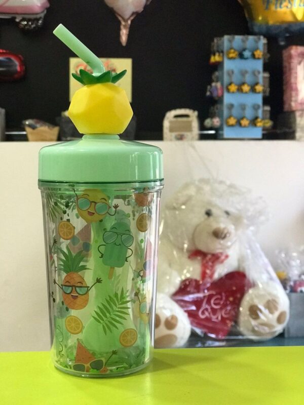 Botella de plástico con fruta - Imagen 2