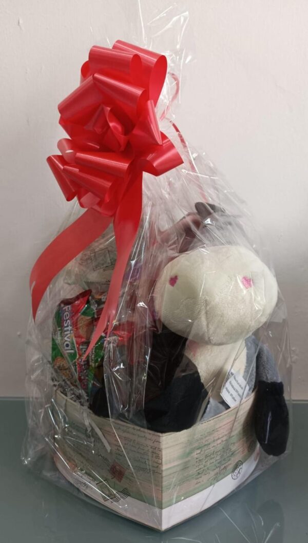 Cestas para regalo personalizadas para celebraciones - Image 3