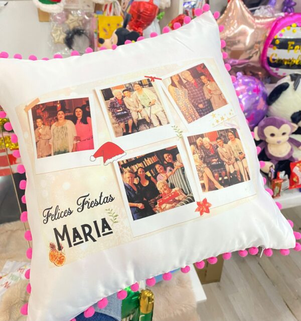 Tienda regalos originales Madrid Cojín personalizado con diseño de bordes rosas