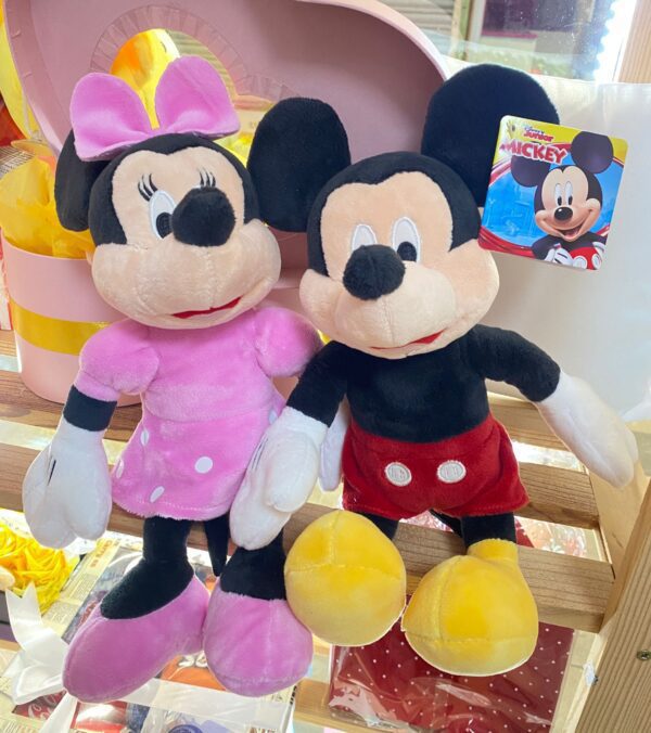 Tienda regalos originales Madrid peluche mickey minnie mouse