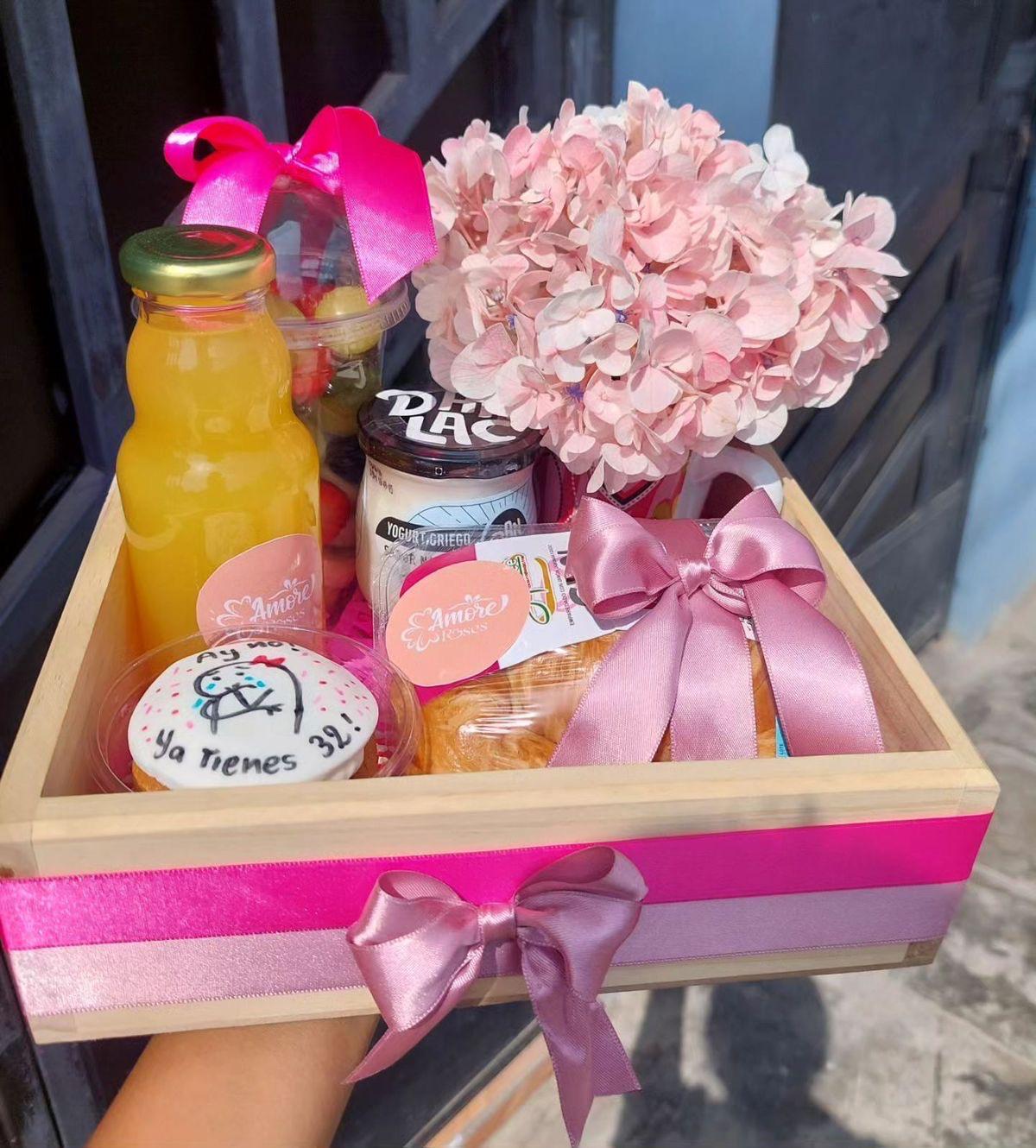 Tienda regalos originales Madrid gama de servicios desayunos