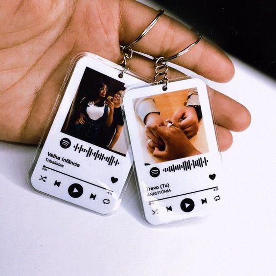 Tienda de regalos originales en Madrid llaveros personalizados