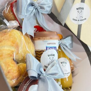 Regalos personalizados en Chamberí desayuno