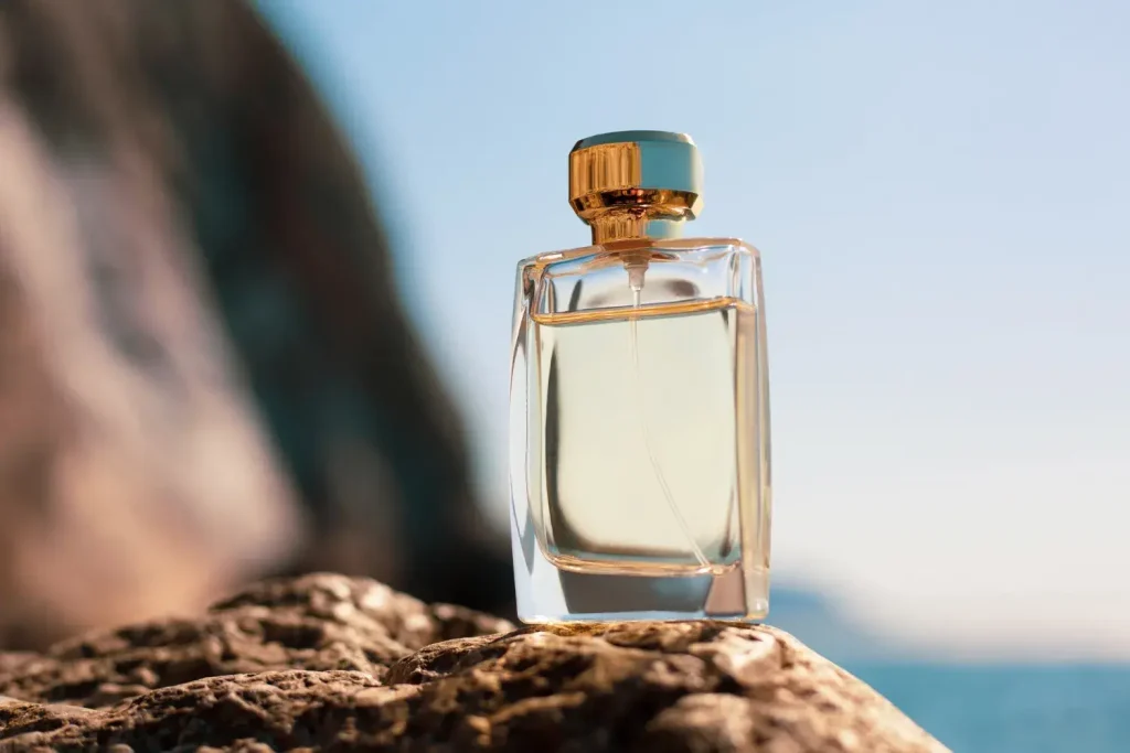 Botella de perfume elegante en Madrid