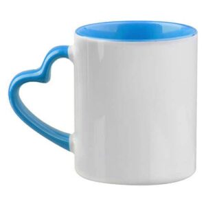 Taza blanca y azul con asa corazon que se personaliza a tu gusto